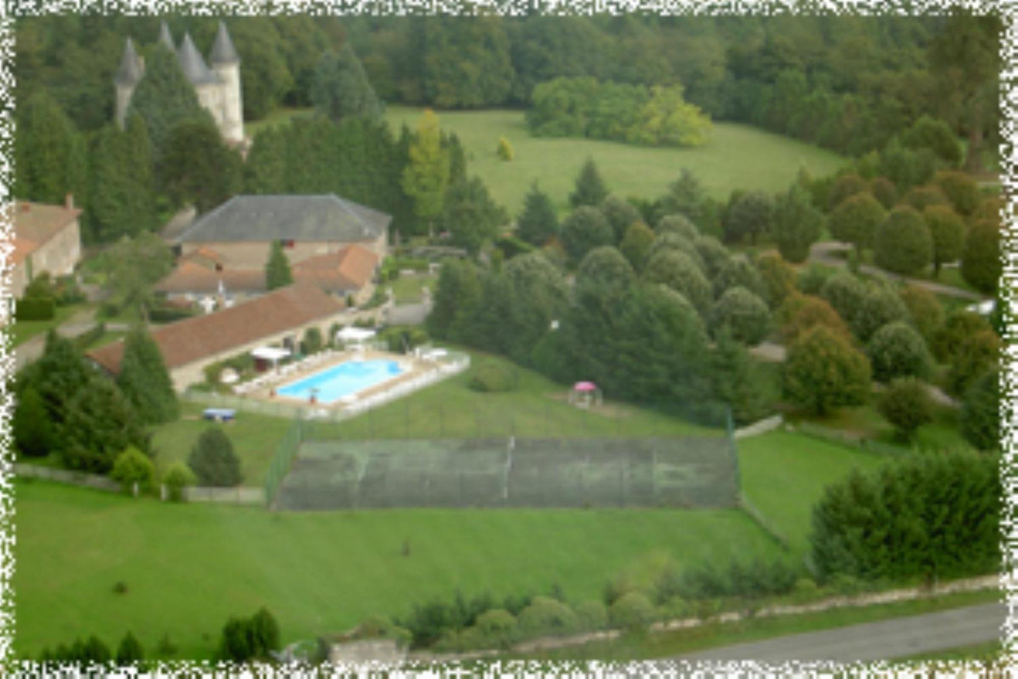Hotellerie De Plein Air Camping Leychoisier ボナック・ラ・コート エクステリア 写真